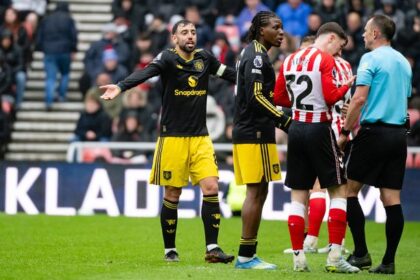 Bruno Fernandes red card incident in Man Utd clash leaves Mike Dean furious at ‘scared’ referees