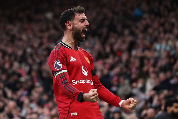 Bruno Fernandes named FWA Footballer of the Year in reward for fine Man Utd form