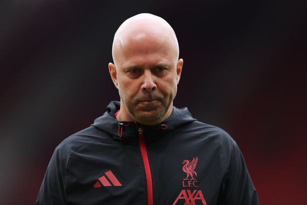 Arne Slot makes decision on quitting Liverpool after shock job offer