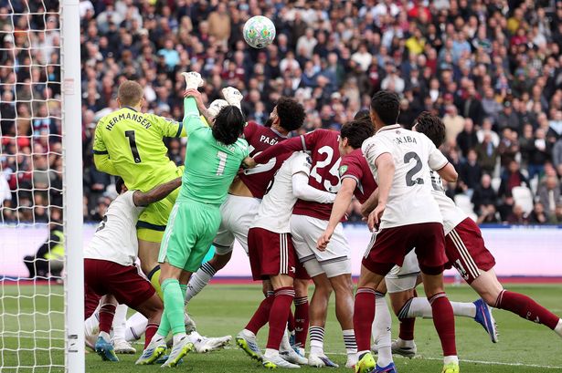 FIFA consider giving World Cup referees extra powers to deal with penalty box grappling