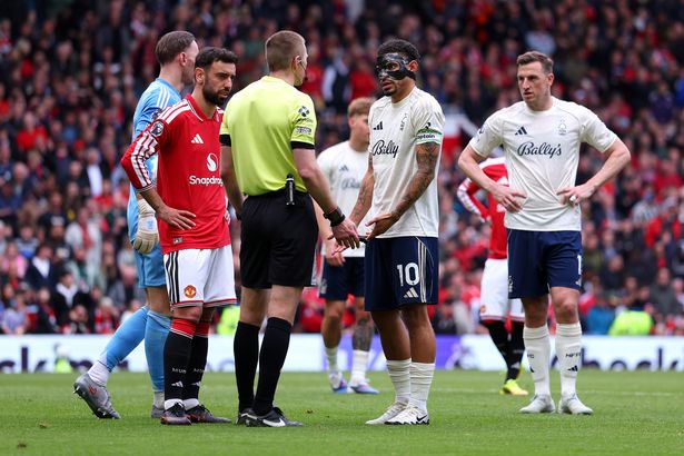 Premier League explain Man Utd VAR controversy as Gary Neville slams ‘absolute shocker’