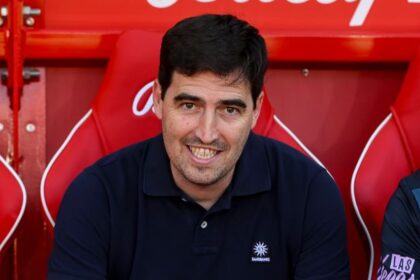 Andoni Iraola in talks with three other clubs as Liverpool target ‘given 24 hours’