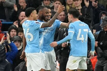 Man City breeze past Crystal Palace to keep pressure on Arsenal in title race