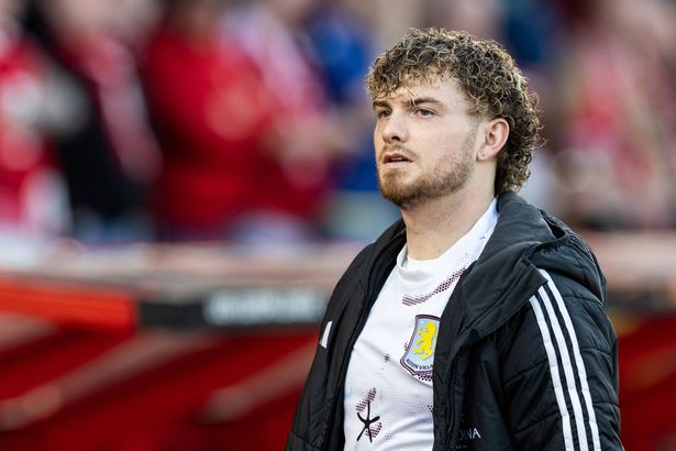 Arne Slot confirms Harvey Elliott’s Liverpool future after disastrous Aston Villa loan