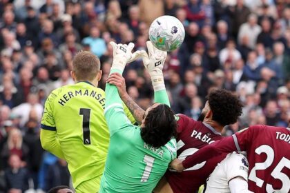 Jarrod Bowen furiously lashes out at VAR after West Ham denied late equaliser vs Arsenal