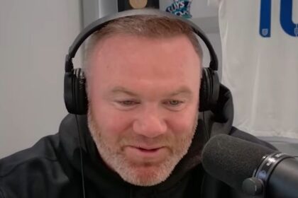 Wayne Rooney criticises Sir Alex Ferguson’s ‘poor’ decision after Man Utd title win