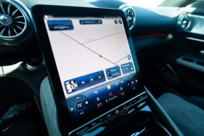 Mercedes Recalls 144,000 Cars For Blank Screens