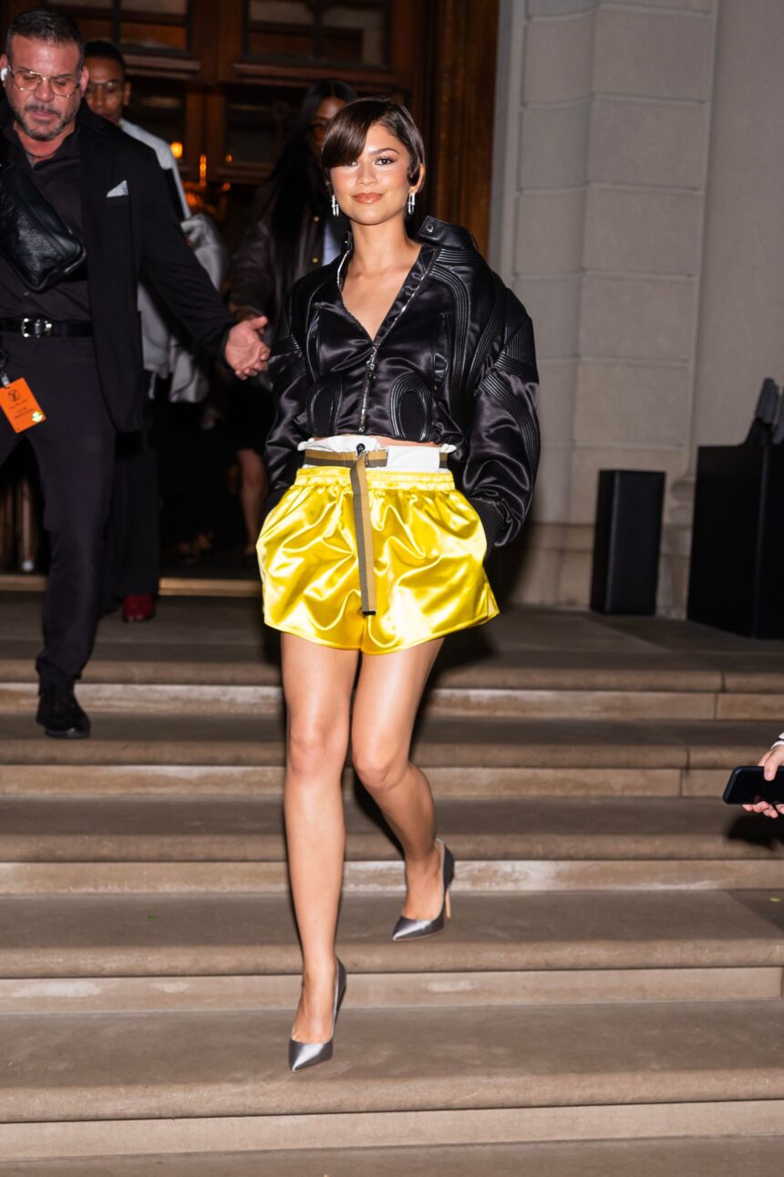 Zendaya Loved Louis Vuitton Resort 2027 So Much, She Left Wearing It