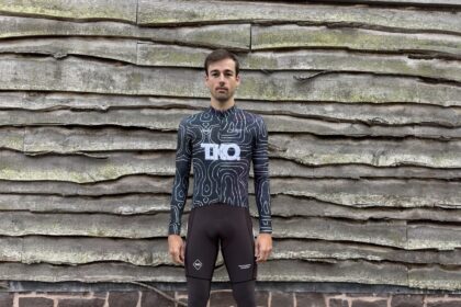 Pas Normal Studios Mechanism Long Sleeve Jersey Review: Stylish and comfortable, a great jersey across a range of temperatures.