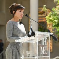Lauren Sánchez Kicks Off Met Gala With Speech Praising Anna Wintour