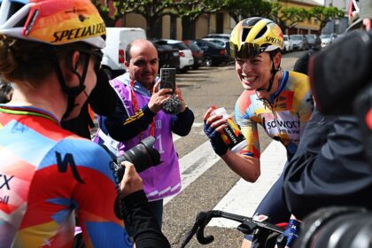 SD Worx-Protime share Vuelta Femenina stage wins as team management juggles riders’ ambitions