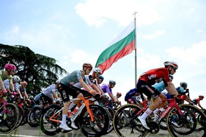 ‘You still have to be careful’ – Giro d’Italia riders face long evening of travel before rest day in Italy