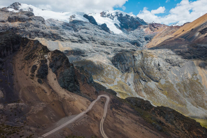 600 Miles on the Peru Great Divide (Video)