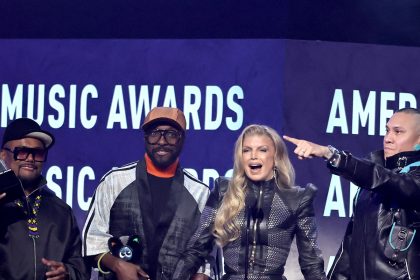 Emotional Fergie Reunites With Black Eyed Peas “Brothers” at AMAs 2026