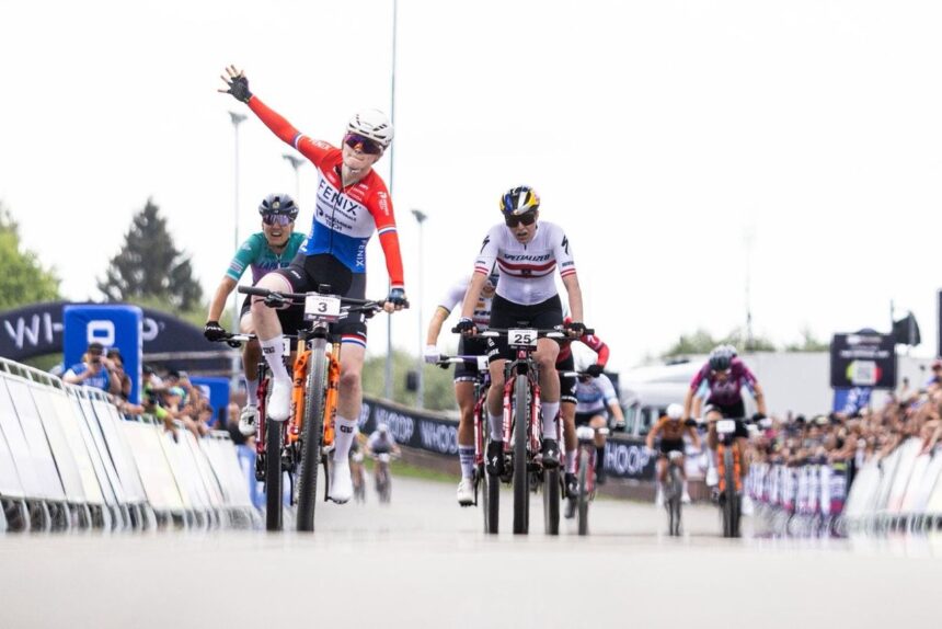 Puck Pieterse sprints to Mountain Bike XCC World Series victory as Tom Pidcock is denied by Mathis Azzaro at Nové Město Na Moravě