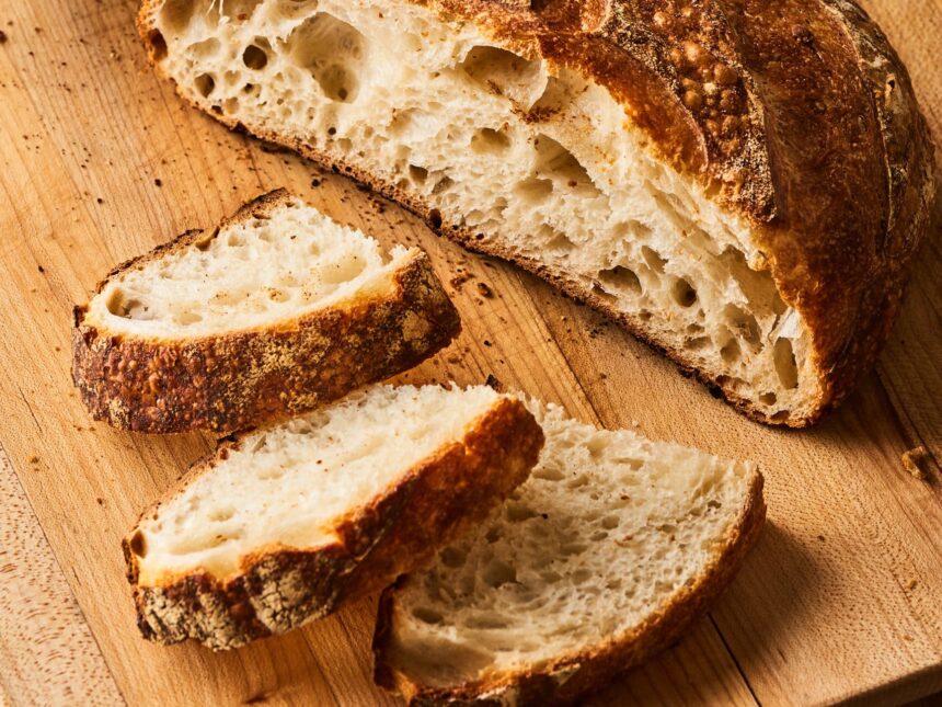 I Asked 2 Nutrition Experts If Sourdough Is Actually Healthier Than Other Bread, and They Both Had the Same Answer