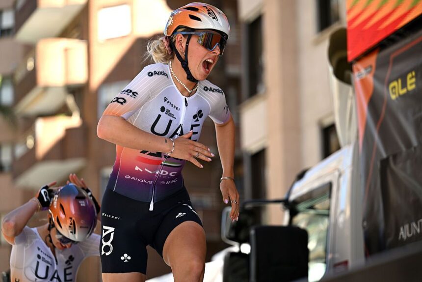 Pauliena Rooijakkers announces pregnancy, plans to return to racing