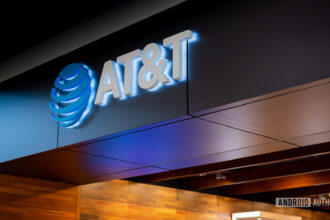 AT&T warns of router shortages, FCC responds with limited one-year waiver