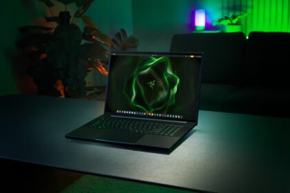 Razer’s Blade 18 is getting a 0 price hike and a new Intel chip