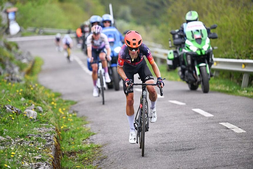 Petra Stiasny ascends to glory in ‘my happy place’ Alto de L’Angliru at La Vuelta Femenina