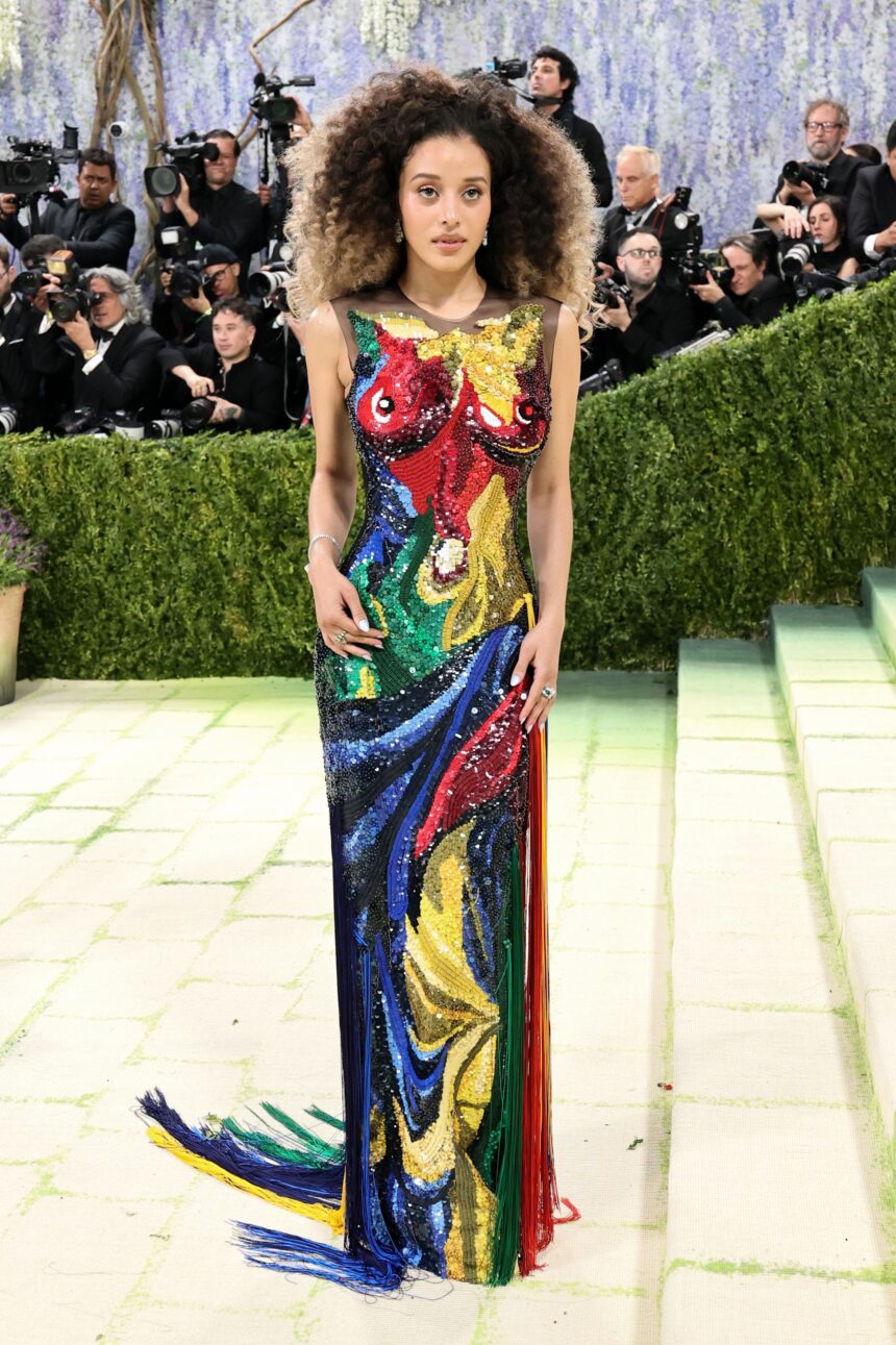 Chase Infiniti Channeled a Glammed-Up Venus de Milo at the 2026 Met Gala