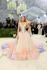 Blake Lively Chose Archival Versace—and a 13-Foot Train!—for Her 2026 Met Gala Return