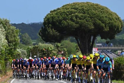 Giro d’Italia stage 5 LIVE: A long rainy day in the hills promises more attacks and maglia rosa drama
