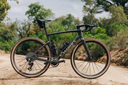 New Specialized Crux goes all in on aero gravel, with a 15-watt improvement, new geometry, and lighter builds