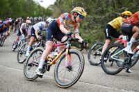 Anna van der Breggen ‘unlucky’ after pair of crashes take down several riders in wet Vuelta Femenina finale
