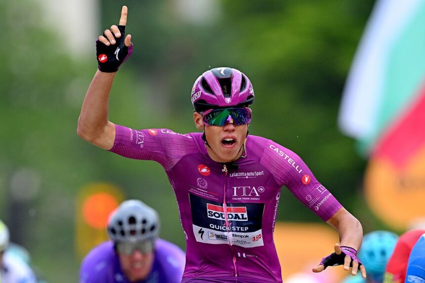 Paul Magnier takes a second sprint victory at the Giro d’Italia winning stage 3 after the breakaway almost took the day in Sofia