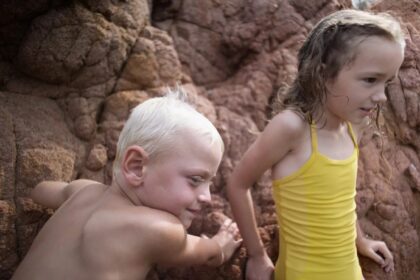 ‘Red Rocks’ Review: Weirdo, Cliff-Jumping Kiddies Are the Focus of Bruno Dumont’s Latest Experiment