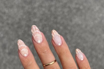 Sea Shell Nails: All The Nautical Inspiration You Need
