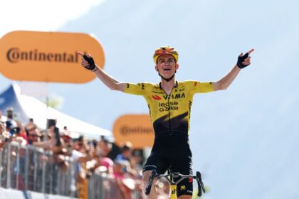 ‘I knew I had to seize the opportunity’ – Sepp Kuss conquers Dolomites to win stage 19 of Giro d’Italia as general classification shaken up