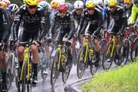 ‘There is already something going on in the bunch’ – Threat of illness after cold, wet Giro d’Italia stage 5 more concerning than 6:22 deficit for Visma-Lease a Bike