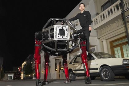 The Unitree GD01 Is a Giant Mecha Robot You Can Actually Buy