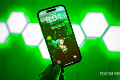 Wallpaper Wednesday: More great phone wallpapers for all to share (May 20)
