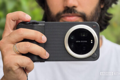 This Ultra phone’s camera accessory reminds me why Samsung and Google really need to catch up