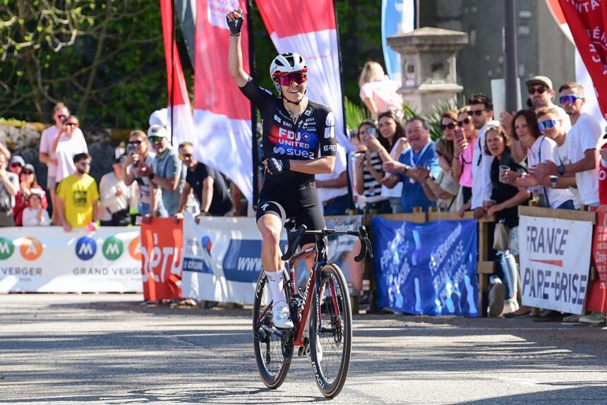 ‘Capable of shaping our sport for many years to come’ – Emerging superstar Célia Gery extends contract with FDJ United-SUEZ