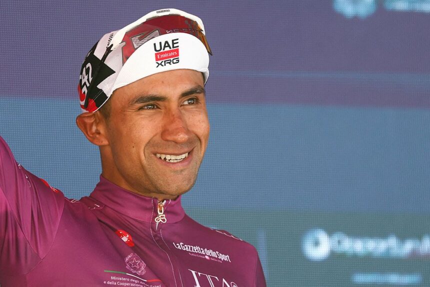 ‘A bus in front of him braked, he didn’t notice, and the impact occurred’ – UAE shed light on Jhonatan Narváez’s Giro d’Italia crash and withdrawal