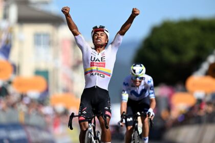 Giro d’Italia: Jhonatan Narváez outduels Enric Mas for victory on stage 11 as breakaway prevails