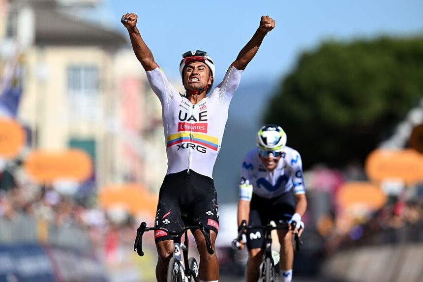 Giro d’Italia: Jhonatan Narváez outduels Enric Mas for victory on stage 11 as breakaway prevails