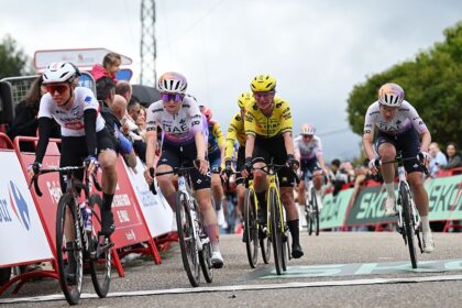 Marianne Vos abandons Vuelta Femenina after breaking her collarbone in a stage 1 crash