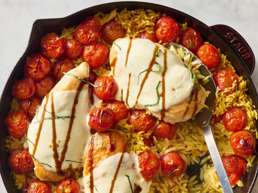 This 7-Ingredient, 1-Skillet Recipe Yields a 5-Star Dinner