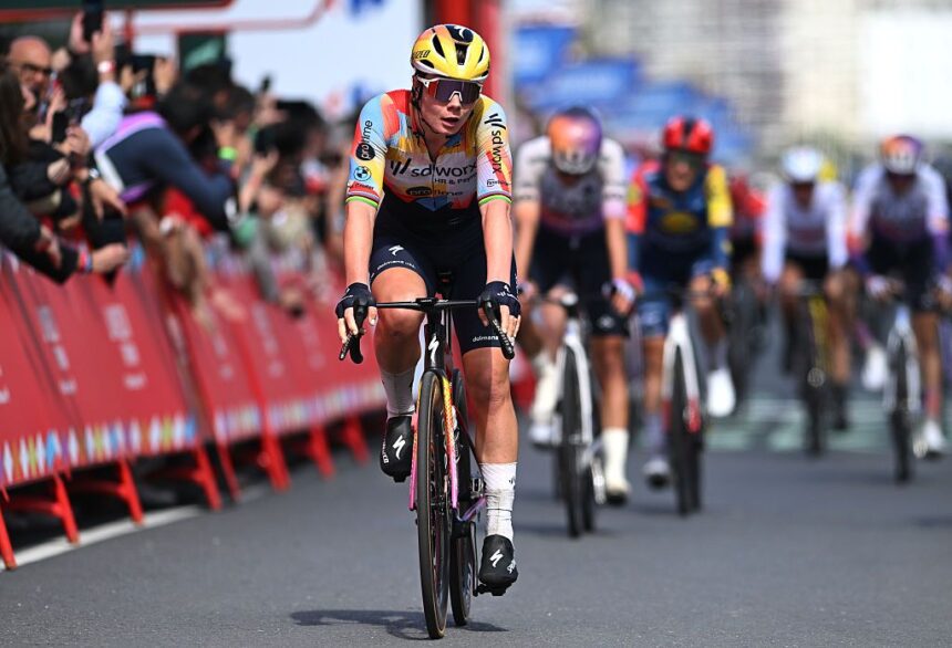 ‘Things are really not going our way’ – Lotte Kopecky nets another second place for SD Worx-Protime at La Vuelta Femenina