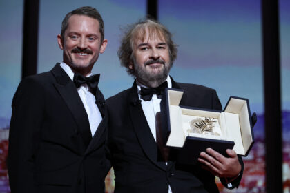 Peter Jackson Gets Palme d’Or From Elijah Wood at Cannes as Director Credits Festival for Saving ‘Lord of the Rings’: ‘It Was a Huge Gamble’