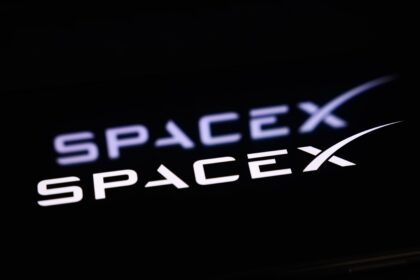 Elon Musk’s SpaceX could go public by next month