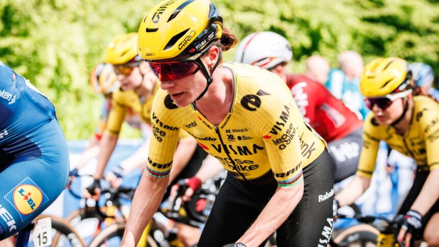 Vos breaks collarbone; race leader Rüegg forced to abandon crash-marred opening stages of La Vuelta Femenina