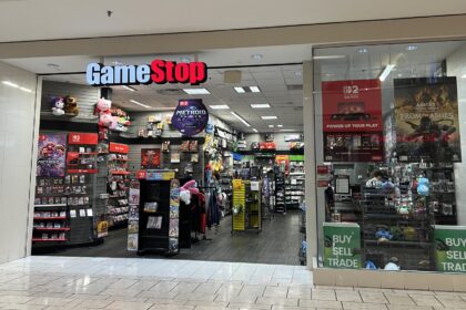 GameStop (yes, that GameStop) wants to buy eBay for  billion