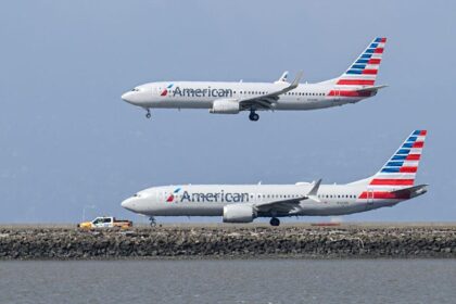American Airlines Signs Up for Starlink Wi-Fi Service on Its Flights