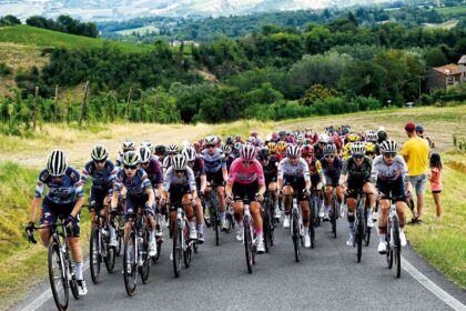 Who will win the Giro d’Italia Women?